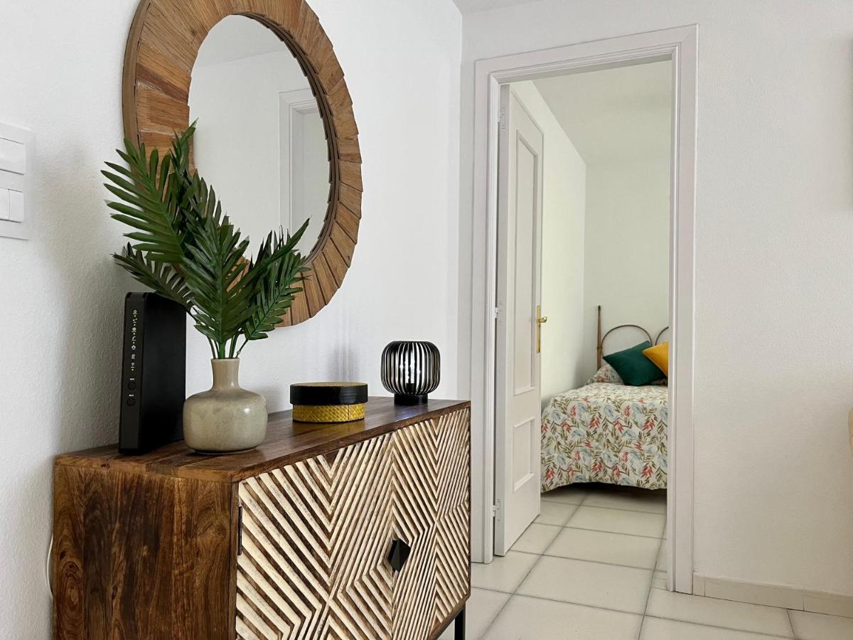 קלפה Modern Apartment On The Beach With Pool מראה חיצוני תמונה