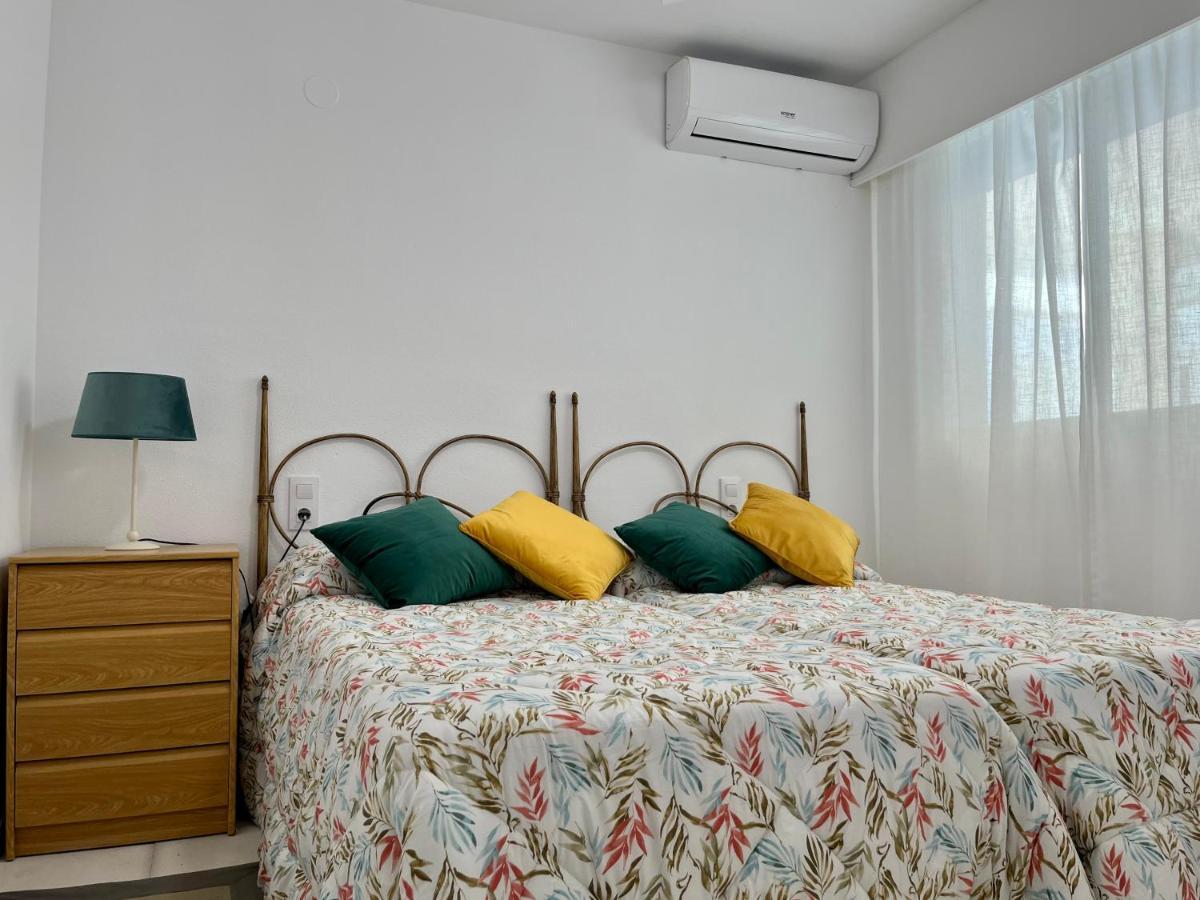 קלפה Modern Apartment On The Beach With Pool מראה חיצוני תמונה