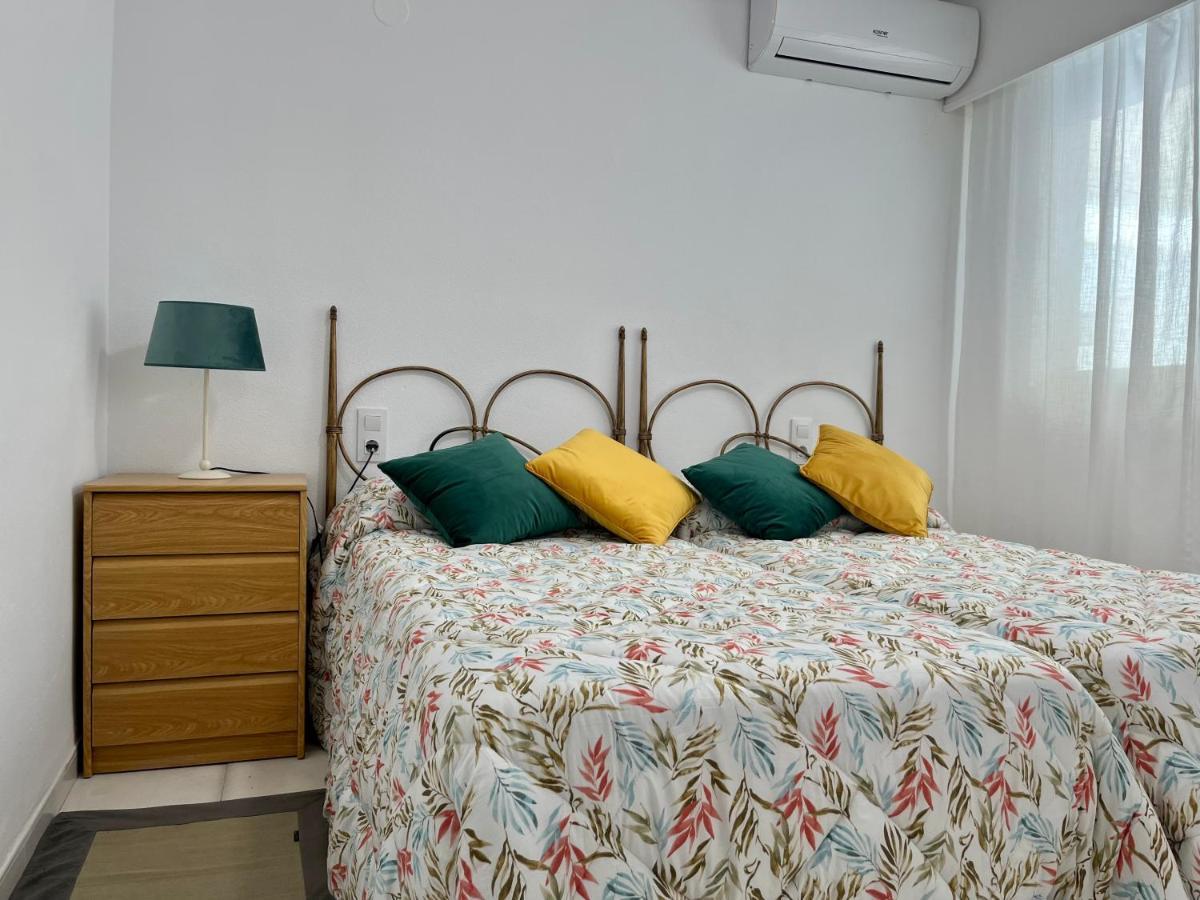 קלפה Modern Apartment On The Beach With Pool מראה חיצוני תמונה