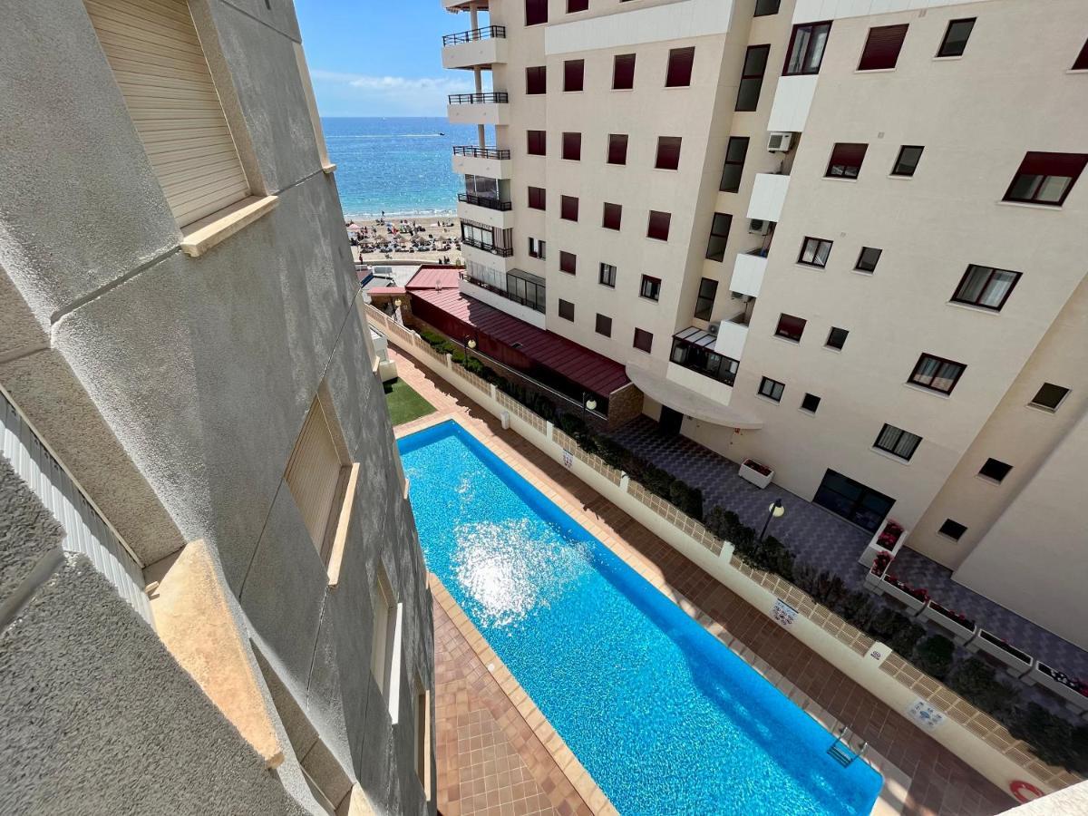 קלפה Modern Apartment On The Beach With Pool מראה חיצוני תמונה