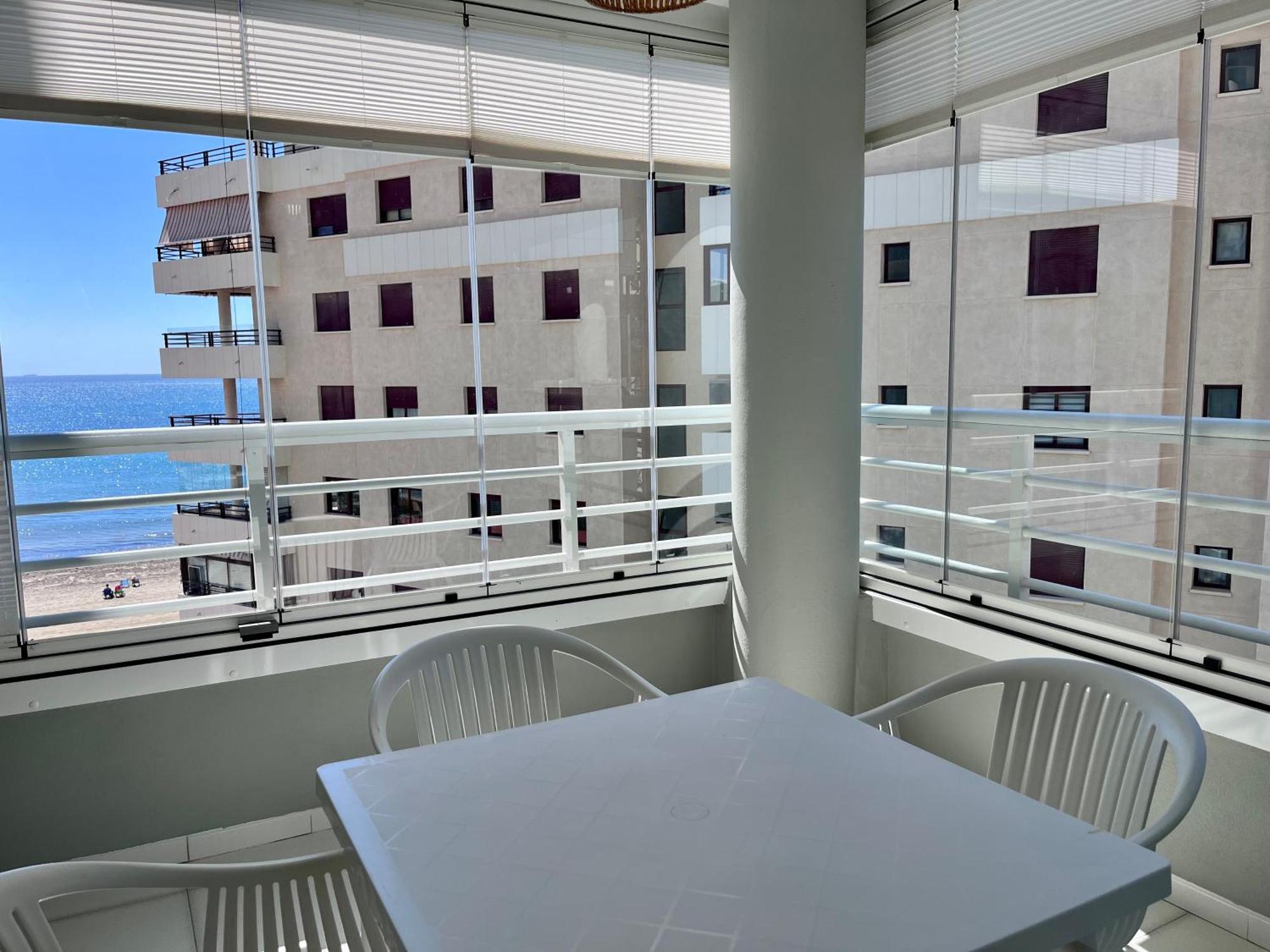 קלפה Modern Apartment On The Beach With Pool מראה חיצוני תמונה