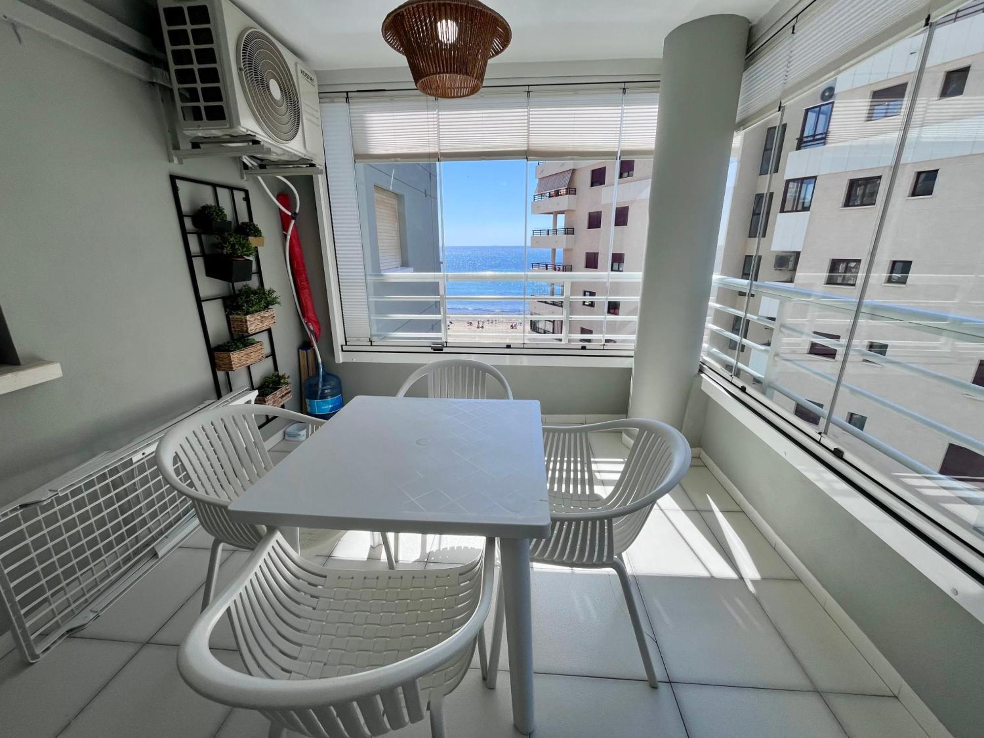 קלפה Modern Apartment On The Beach With Pool מראה חיצוני תמונה